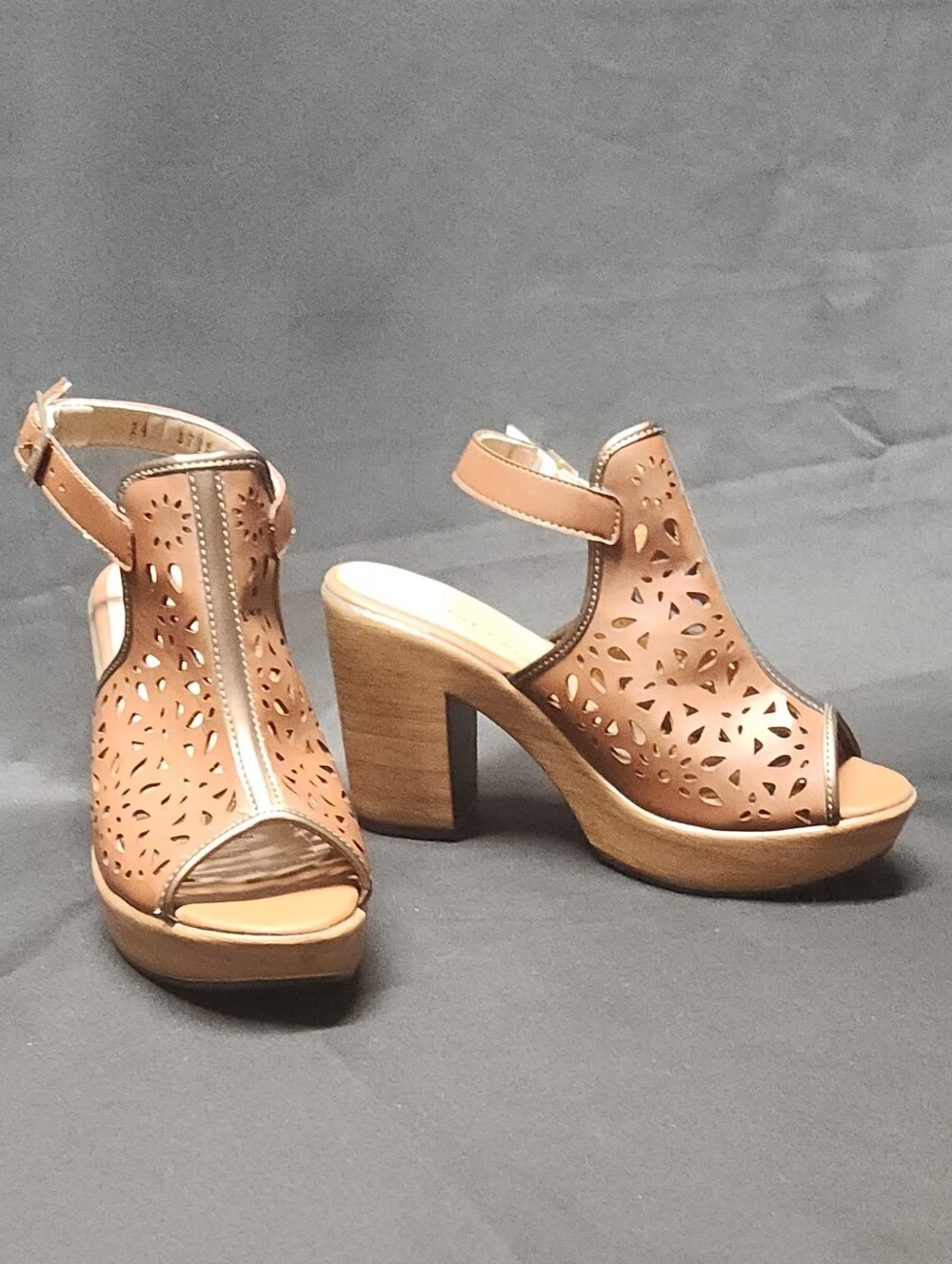 Dorothy Gaynor Lady Leather Platform Block Heel Sandals in Coffee Size 6.5/7 - Picture 8 of 15